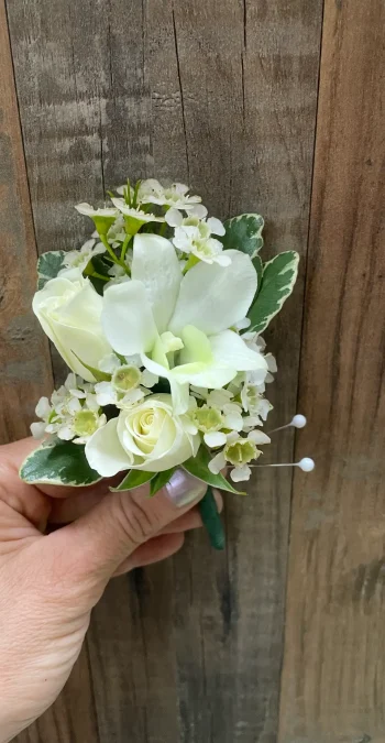 Boutonniere 6